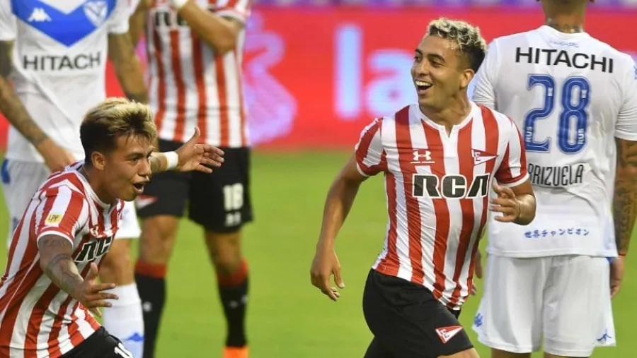 Estudiantes En Liniers, Estudiantes celebró ante Vélez y corto una racha negativa de 15 partidos