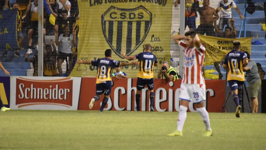 Sportivo Dock Sud dio la nota y sacó por penales a Unión de Santa Fe de la Copa Argentina