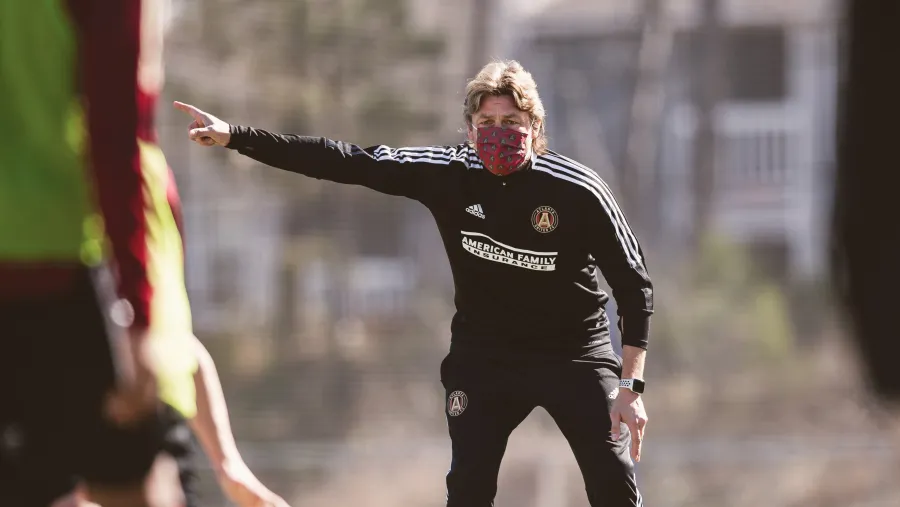El entrerriano Gabriel Heinze dirigió su primera práctica en Atlanta United El entrerriano Gabriel Heinze dirigió su primera práctica en Atlanta United