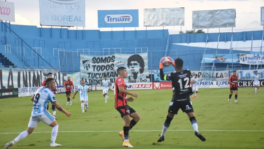 Patronato sufrió la efectividad de Atlético Tucumán y sumó otra frustración