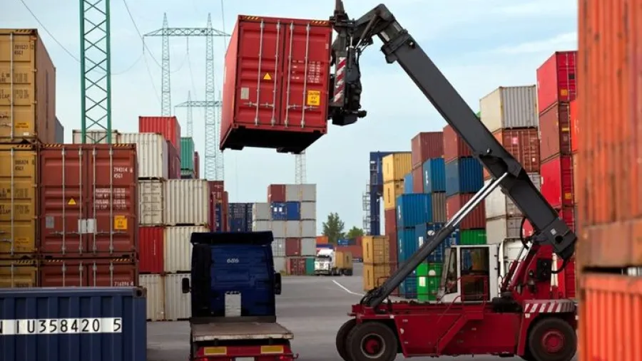 Las exportaciones en 2021 fueron récord en 8 años, con superávit de u$s 14.750 millones Las exportaciones en 2021 fueron récord en 8 años, con superávit de u$s 14.750 millones