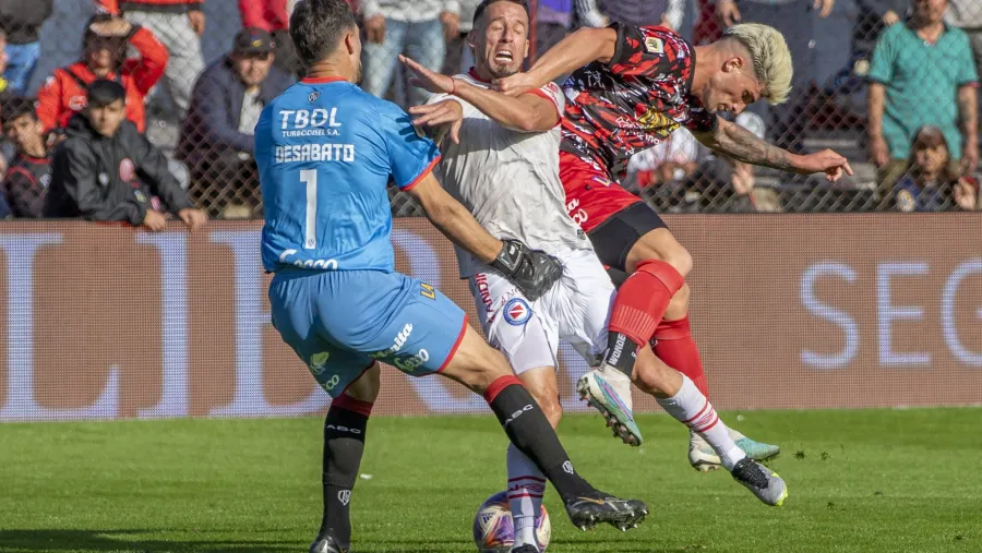 Con un empate sin goles, Barracas Central y Argentinos dieron continuidad a la fecha