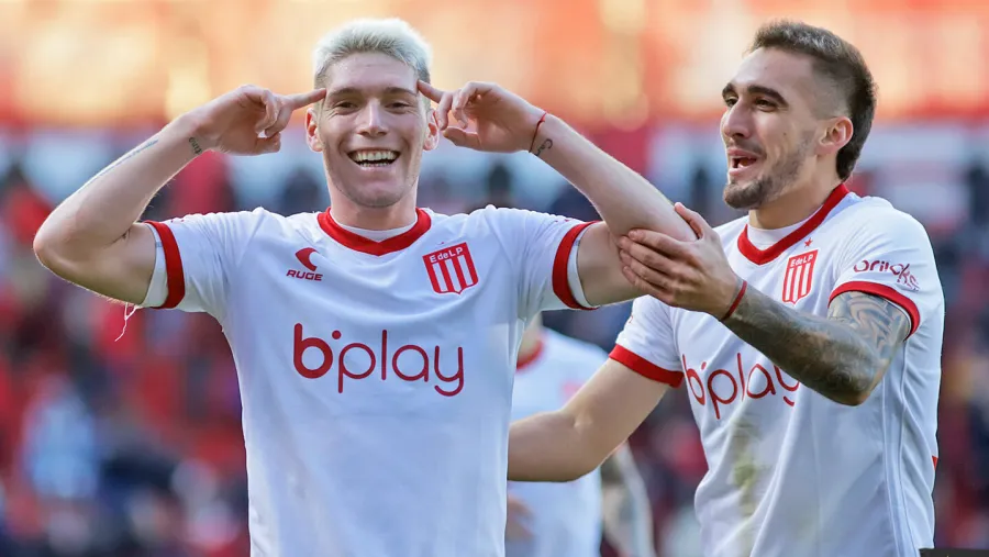 Estudiantes superó a Argentinos en La Paternal y volvió a festejar como visitante