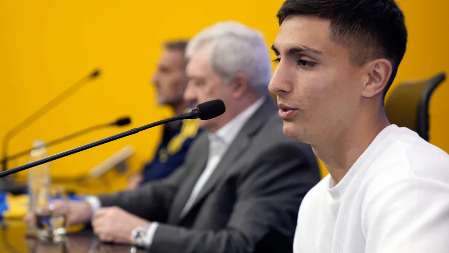 “Una vez que te llama Boca, se descarta todo”, indicó en su presentación Ezequiel Bullaude