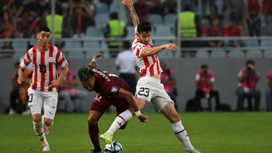 Eliminatorias: Venezuela le ganó a Paraguay en otro duelo de técnicos argentinos