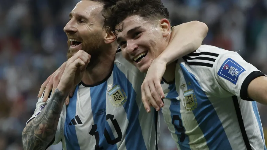 Premios The Best: Lionel Messi, Julián Álvarez y un hincha de Colón, entre los nominados