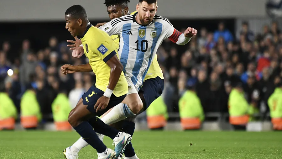 Con un gol magistral de Lionel Messi, Argentina debutó con un triunfo en las Eliminatorias