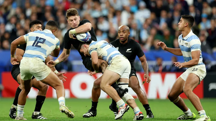 Rugby: “Los Pumas” cayeron con los “All Blacks” en un duelo sin equivalencias
