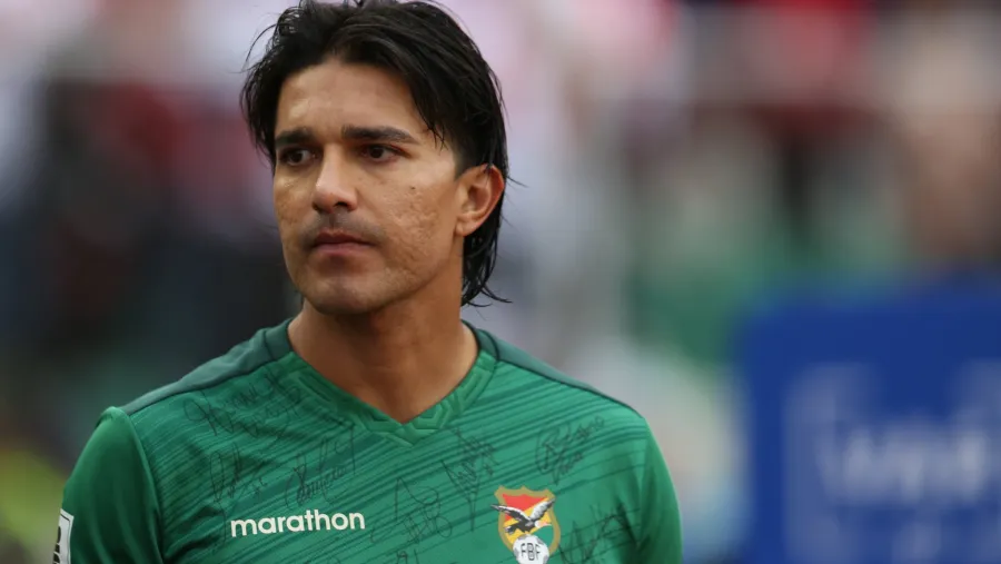 En la despedida de su goleador, Bolivia le ganó a Perú y festejó por primera vez