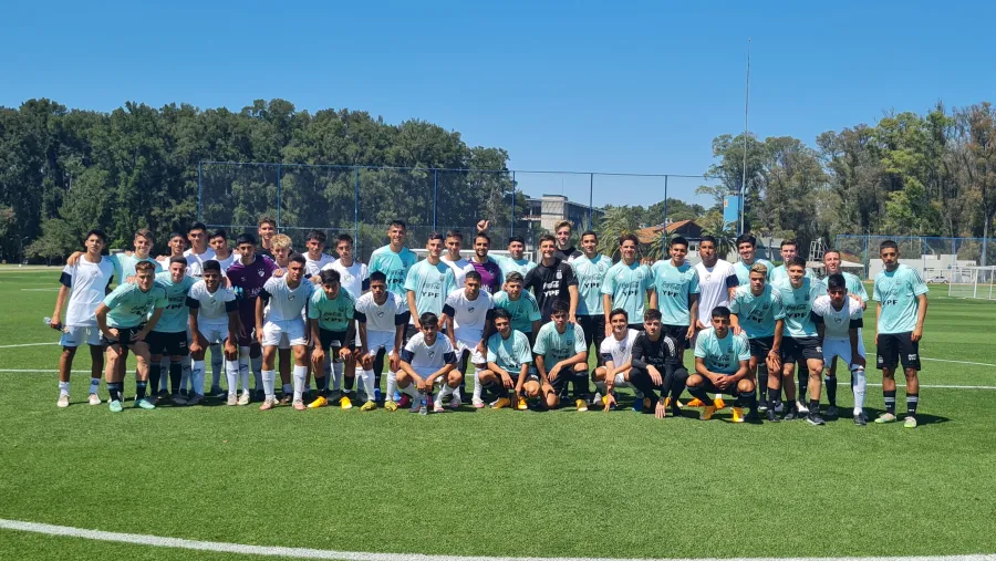 Fútbol: con el entrerriano Saralegui, la selección argentina sub 20 jugó un amistoso Fútbol: con el entrerriano Saralegui, la selección argentina sub 20 jugó un amistoso