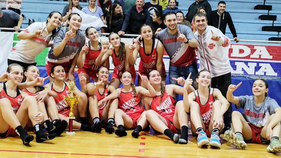 Básquet: las chicas de “Pancho Ramírez” lograron el bicampeonato entrerriano U15