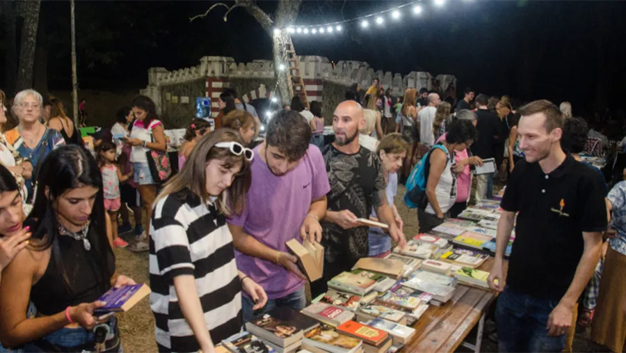 El viernes el eje estuvo orientado a la fotografía, la literatura, el teatro y la música.