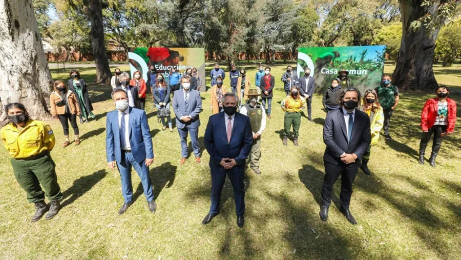 El Presidente impulsará una ley de Educación Ambiental y la jura al medio ambiente