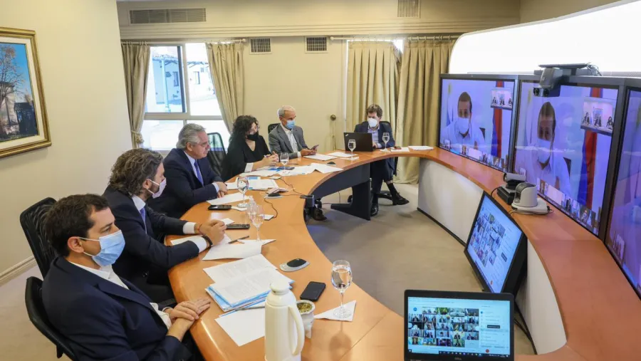 Fernández con gobernadores virtual 