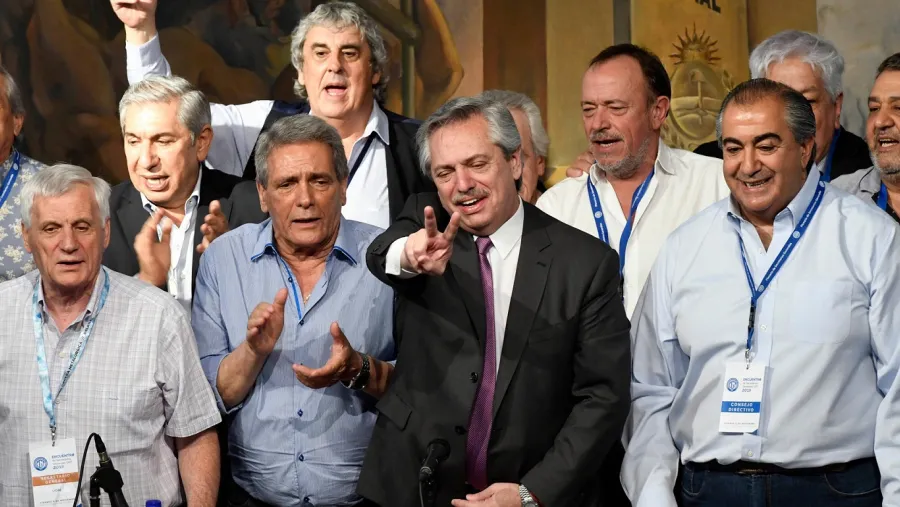 Alberto Fernández y dirigentes de la CGT