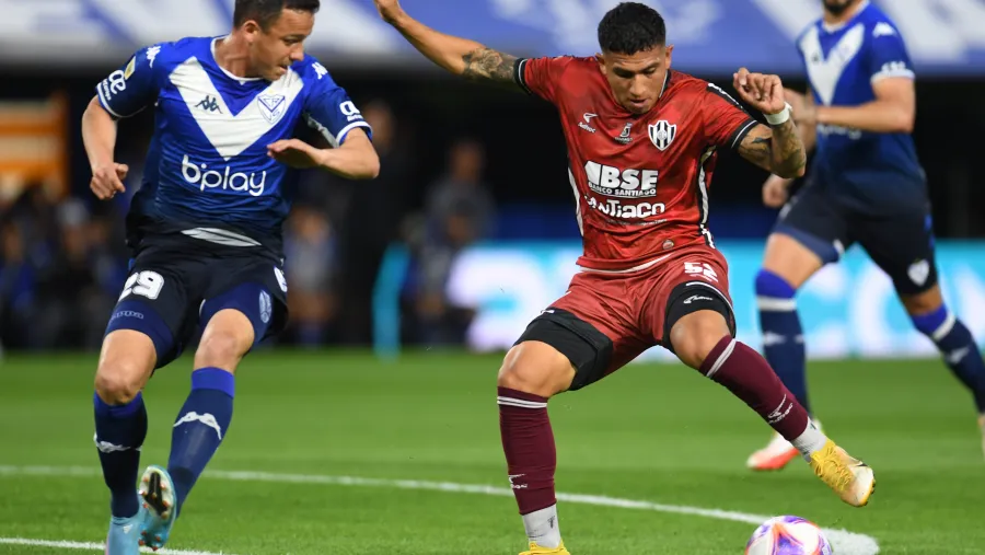 Fútbol: Vélez le ganó a Central Córdoba en el pendiente de la fecha 19 Fútbol: Vélez le ganó a Central Córdoba en el pendiente de la fecha 19