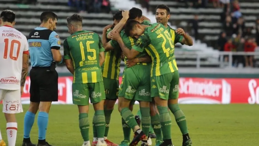 Fútbol: Argentinos se durmió y Aldosivi se lo dio vuelta en Mar del Plata Fútbol: Argentinos se durmió y Aldosivi se lo dio vuelta en Mar del Plata