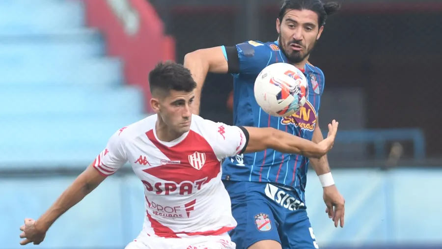 Unión de Santa Fe logró una agónica victoria en Sarandí