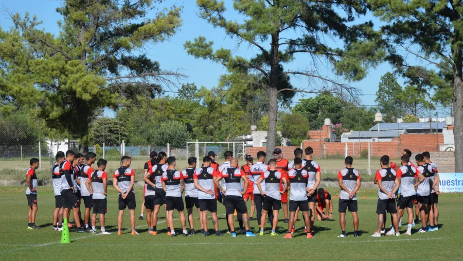 En Patronato se perfilan tres cambios para cerrar el año frente a Gimnasia En Patronato se perfilan tres cambios para cerrar el año frente a Gimnasia