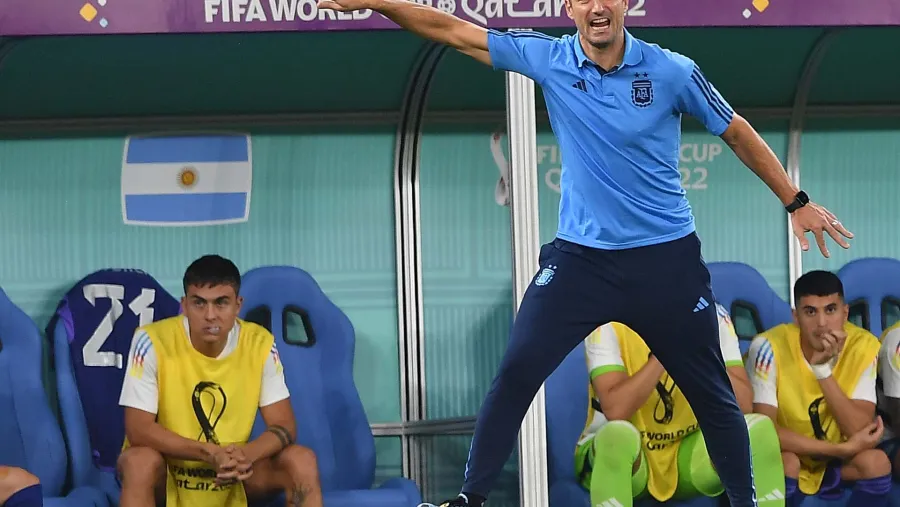 “Si fuimos primeros, podríamos haber tenido un día más de descanso”, criticó Scaloni