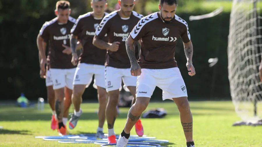 El exPatronato Héctor “Tito” Canteros entrenó por primera vez con Platense