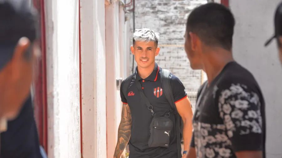 Lautaro Comas superó una lesión y es otra opción para Walter Otta en Patronato