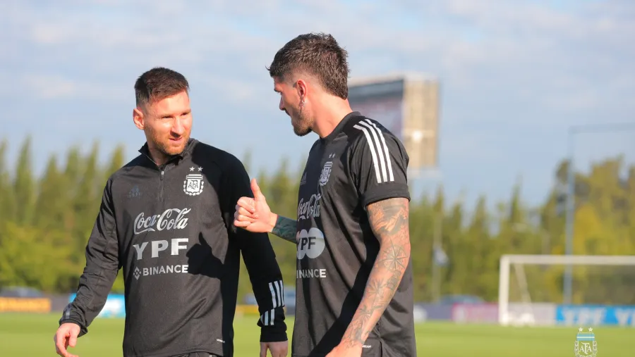 Eliminatorias: Argentina tuvo un entrenamiento abierto pensando en Venezuela