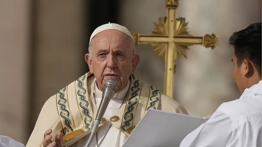 Imagen del domingo 9 de octubre de 2022 cuando el papa Francisco celebró una misa para la canonización de dos nuevos santos, Giovanni Battista Scalabrini y Artemide Zatti, en la Plaza de San Pedro, en el Vaticano. Imagen del domingo 9 de octubre de 2022 cuando el papa Francisco celebró una misa para la canonización de dos nuevos santos, Giovanni Battista Scalabrini y Artemide Zatti, en la Plaza de San Pedro, en el Vaticano.