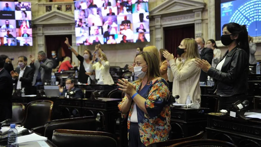 Diputados del FdT se reunirán antes del inicio del debate del acuerdo con el FMI