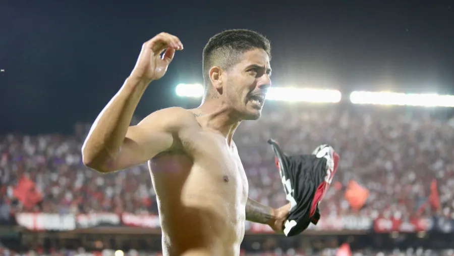Newell’s le ganó a San Lorenzo y le impidió recuperar la punta de la Liga Profesional Newell’s le ganó a San Lorenzo y le impidió recuperar la punta de la Liga Profesional