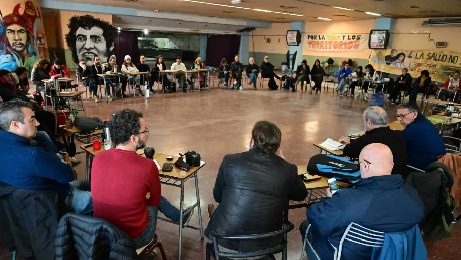 La Multisectorial Paren de Fumigarnos se reunió en Rosario y advirtió que “Argentina consume la mayor cantidad de agrotóxicos por habitante”.