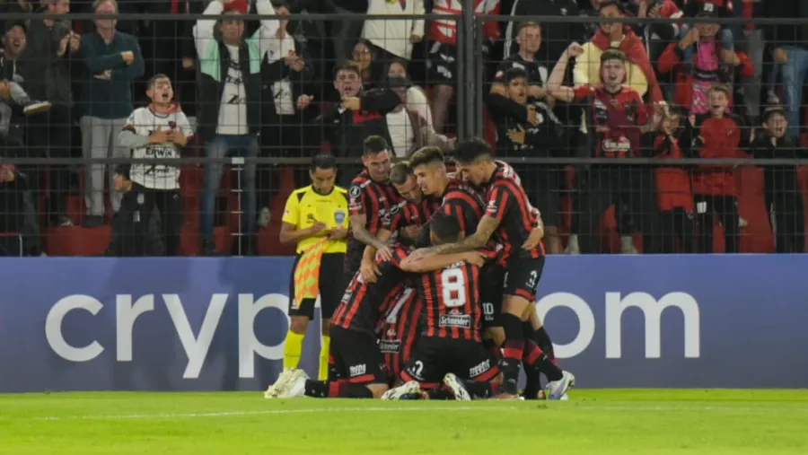 En el estreno del Grella, Patronato goleó a Melgar e hizo historia en la Copa Libertadores