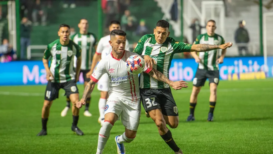 Argentinos rescató un empate, pero no le alcanzó para subirse a la cima Argentinos rescató un empate, pero no le alcanzó para subirse a la cima