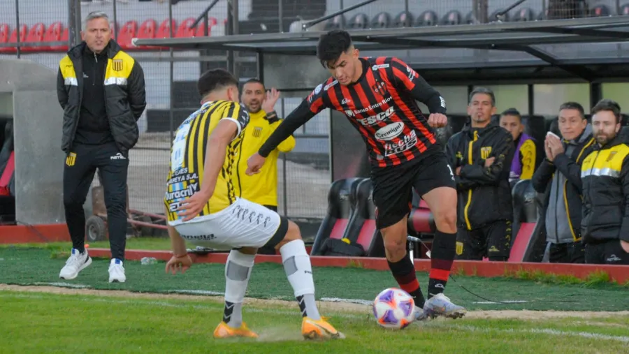 Fútbol: Patronato perdonó a Almirante Brown, falló un penal y perdió en el Grella