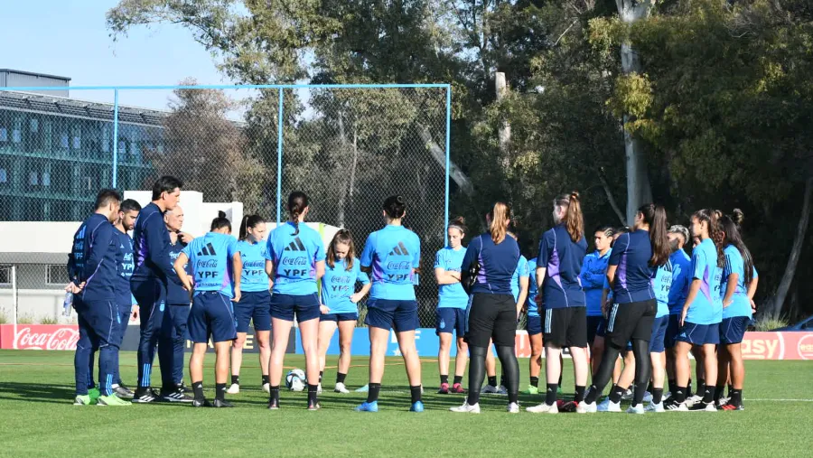 Fútbol: la concordiense Nadia Fernández se sumó a la preselección argentina