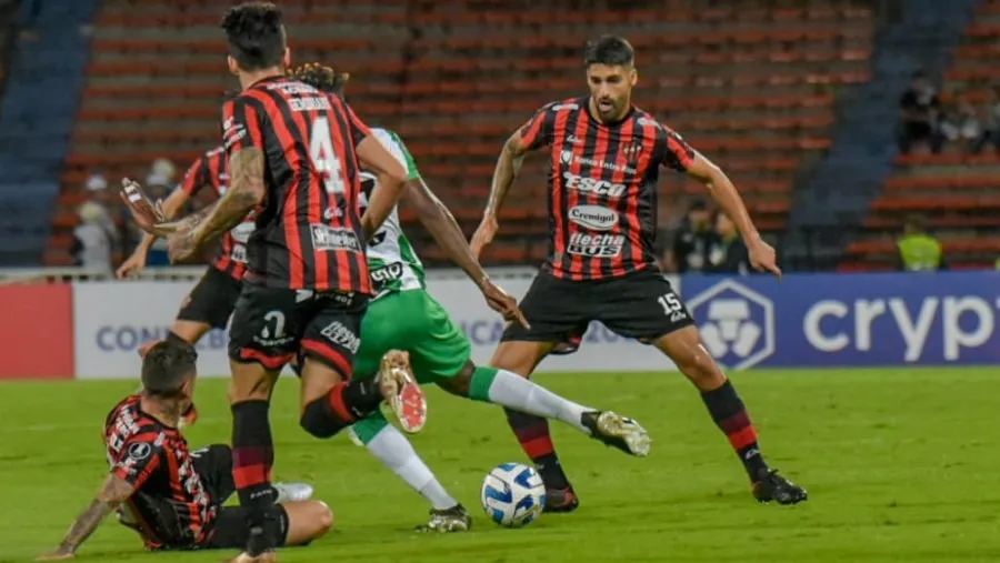 Patronato hizo historia en Medellín y con un triunfo se clasificó a la Copa Sudamericana