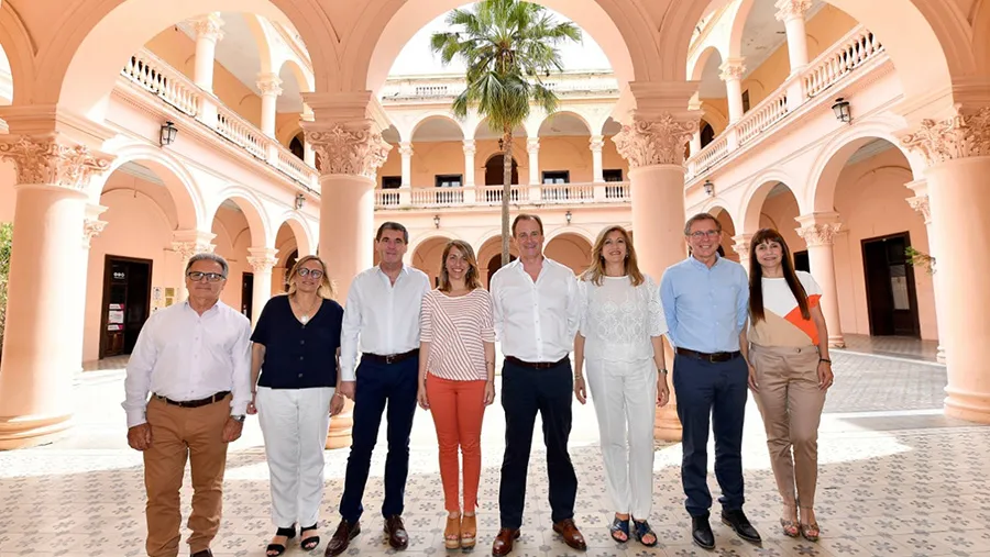 Fin del misterio. El nuevo gabinete de Gustavo Bordet fue anunciado hoy por el gobernador.