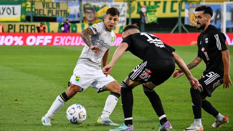 Fútbol: Defensa y Justicia y Deportivo Riestra empataron en Florencio Varela