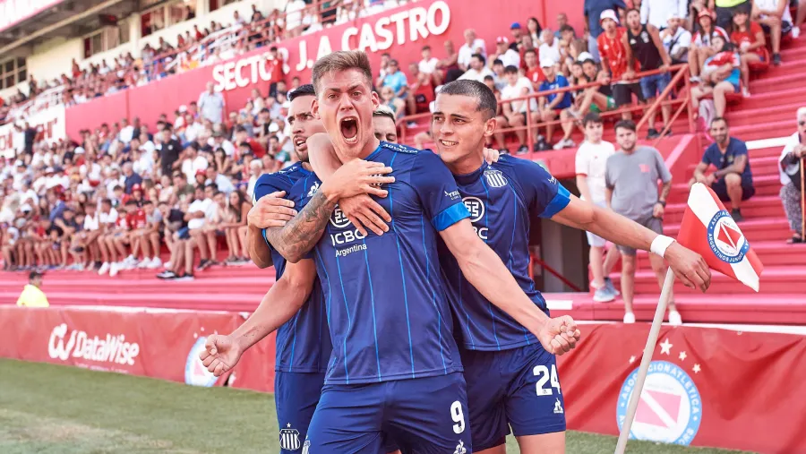 En La Paternal, Talleres derrotó a Huracán y logró su primera victoria