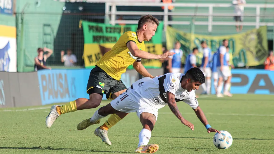 Defensa y Justicia goleó a Platense y conoció el triunfo en la Copa de la Liga Profesional
