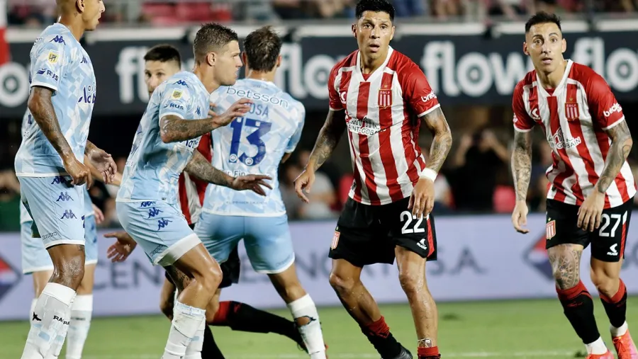 Fútbol: Estudiantes y Racing igualaron sin tantos y con el VAR como protagonista Fútbol: Estudiantes y Racing igualaron sin tantos y con el VAR como protagonista