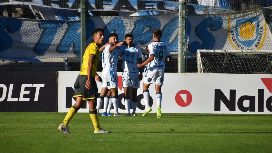 Copa Argentina: Atlético de Rafaela eliminó al último subcampeón, Defensa y Justicia