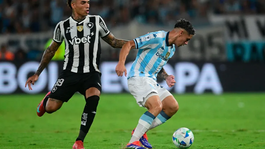 Fútbol: Racing dio el primer paso ante Botafogo e irá por la Recopa con ventaja a Brasil 
