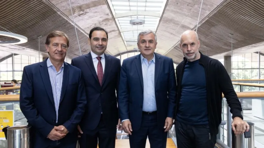 Rodolfo Suárez, Gustavo Valdés, Gerardo Morales y Horacio Rodríguez Larreta