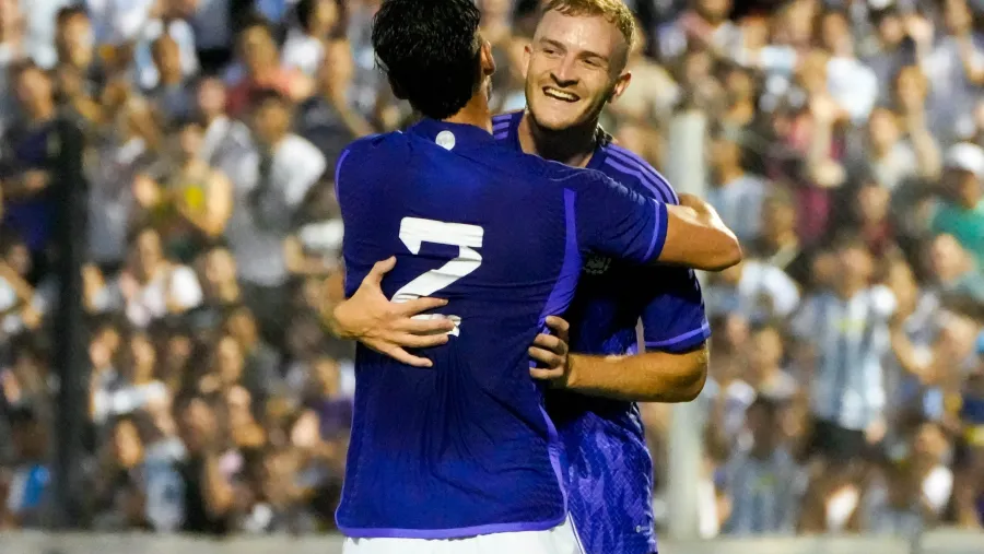 Fútbol: Argentina goleó a Ecuador en el primero de los amistosos rumbo al Preolímpico