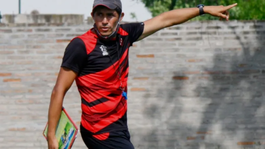Gabriel Graciani Fútbol: Patronato inició la semana con Graciani y altas, a la espera de Delfino
