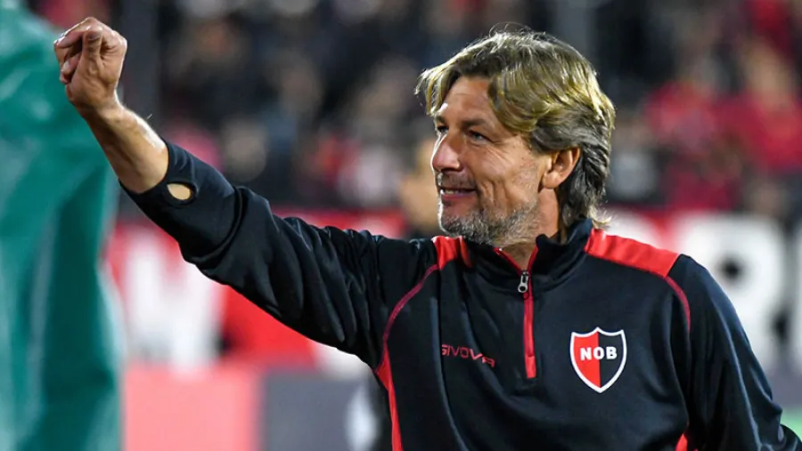 En Newell’s, el entrerriano Gabriel Heinze tiene una duda para recibir a Unión de Santa Fe
