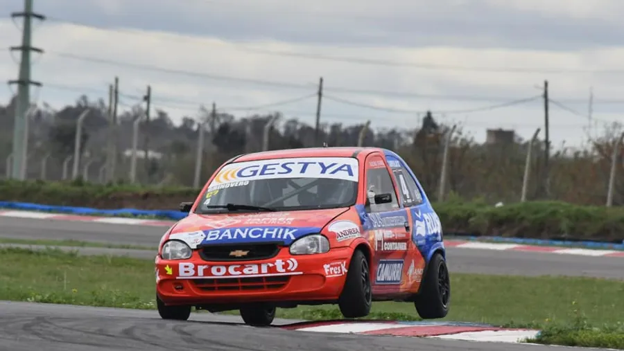 Con seis entrerrianos, se disputaron las series del Turismo Pista en Rosario