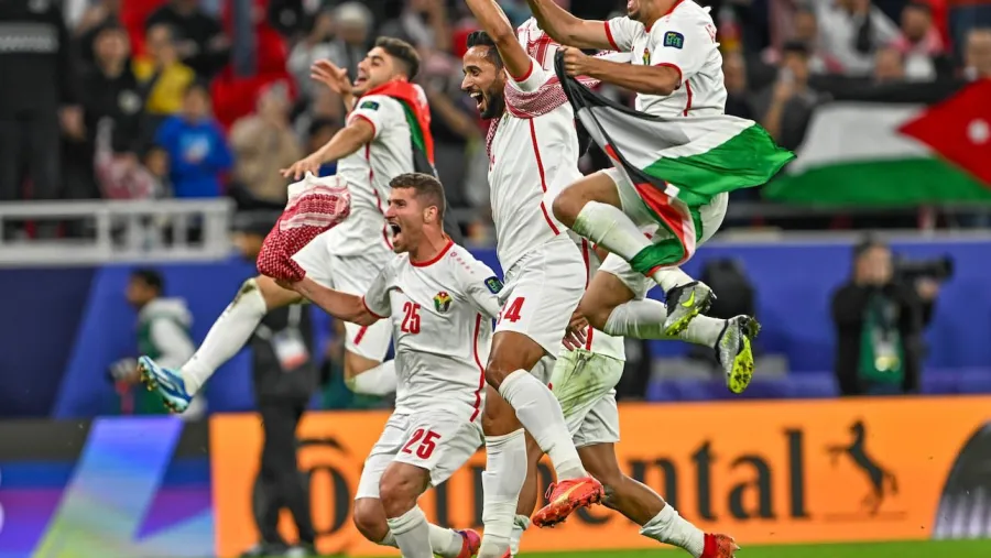 Fútbol: Uzbekistán y Jordania se clasificaron por primera vez a la Copa del Mundo