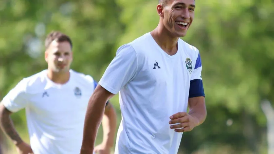 Fútbol: el concordiense Germán Guiffrey renovó su contrato con Gimnasia La Plata